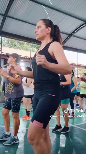 Aula de Zumba para Iniciantes: Dance e Aprenda