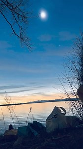 ECLIPSE VIDEOS AND PHOTOS!!! Put em up!!! Here’s my mundane but magical little time-lapse of the eclipse yesterday in Burlington, VT. 🎉make sure to expand the video so you can see the sun and moon at the very top of the frame!!! | Amanda Palmer