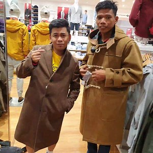 350K views · 1K shares | Wahahahaha When in KOREA Bili kami ng damit...