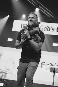 Your faith was never meant to run on E🪫 We need the Sabbath to keep our faith lit🔥 You can watch last weekend’s sermon, “When God’s Gone Mad” at behope.church/sermons or in the Be Hope Church App. #sermonshot #sermonrecap #sermon #behopechurch #behopesermons #sabbath | Be Hope Church