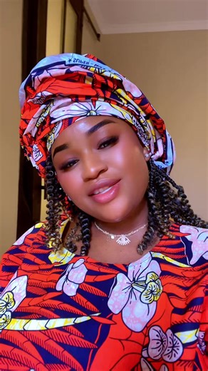 Vidéos de Kelly miss (@kellymiss03) avec son original - 1MilliondeBéninois