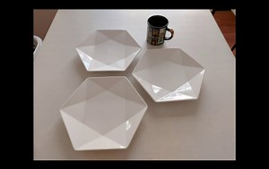 DELLING 11'' White Dinner Plates Set, Star - Geometric Serving platter, Dessert/Salad Plates for Meat, Appetizer, Dessert, Sushi, Party, Micorwave, Oven, adn Dishwasher Safe, Set of 4