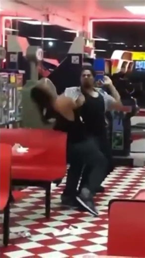 World's first slap knockout #slapbattles