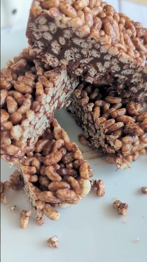 Homemade Healthy Crunch Bars - A healthy Halloween treat 🎃 #halloweenrecipe