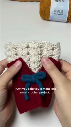 These crochet arm warmers are the cozy trend everyone’s making 🧶✨