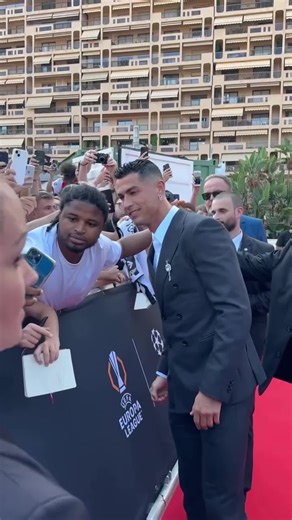 Ronaldos jüngstes Tor #football #ronaldo #messi