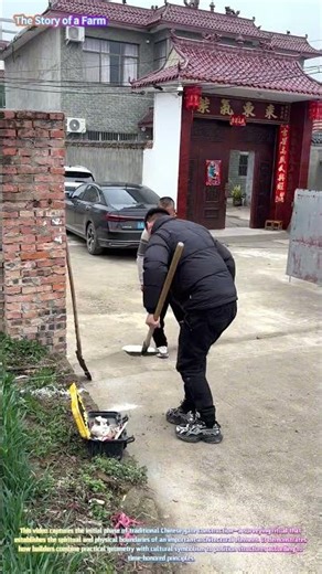 Watch a Craftsman Mark Foundation Lines with Ancient Lime Technique! 🏮📐↓