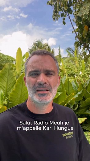 Samedi 13 decembre à 21h sur Radio Meuh : On Your Feat n37 avec @karlhungusulikunkel en provenance de l’Ile de La Réunion📍 Celui qui transforme chaque set en énergie brute : Karl Hungus Figure incontournable de la scène réunionnaise, Karl Hungus impose depuis 15 ans un style vibrant, façonné par le Rare Groove, la Soul, le Hip-Hop, le Funk, le Disco, le Reggae, le Rhythm & Blues et les musiques créoles. DJ résident du Sakifo Musik Festival et membre des « Pura Vida DJ’s » de GUTS, il s’est égal