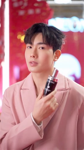 Alvin Tiew | Visit Lancôme’s Lunar New Year Pop-Up now till 22 February and redeem your 7-pc New Year Radiance Kit. T&Cs apply. 📍Sunway Pyramid,... | Instagram
