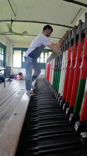 Railroad Safety Before Electricity#railway #trains | Golden Story's01