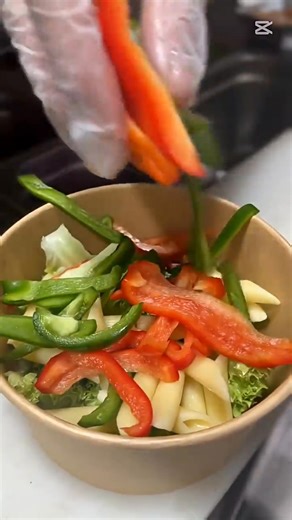 Easy Arabic Salad Recipe | Fresh, Healthy & Simple Middle Eastern Salad 🥗 Hey food lovers! 😋 Today I’m sharing a quick and easy Arabic salad recipe — light, fresh, and full of flavor! 🥒🍅 It’s the perfect side dish for any meal, made with simple ingredients like cucumber, tomato, lemon, and olive oil. 🌿 If you love healthy homemade recipes, this one’s for you! 💚 Watch the video, try it out, and let me know how it turns out in the comments. Let’s grow together as a food community that suppor