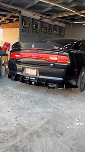 Dodge charger /instalación de difusor extensión de alerón #charger #wickerbill #reardiffuser | Cells Customs Tijuana