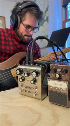 Synth Bass With OC-2 and Strymon Deco #bass #bassguitar #guitarpedals #guitareffects #bassist