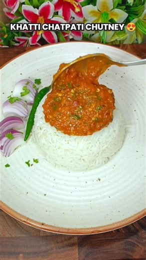 Spicy Tangy Mango Chutney 😍 Har Cheez Ke Saath Perfect! Summer Special Chutney #recipe#shorts