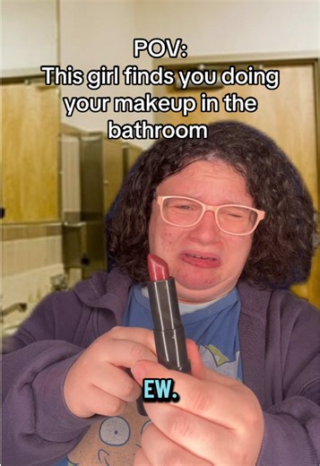 I got so scared editing this you guys #comedy #cringe #highschool #girl #nerd