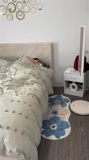 Ona Gjoka on Instagram: "✨ Cozyla Calendar – TIME’s Best Invention of 2025! ✨ Meet the @cozylaframes Cozyla Calendar, your new digital best friend for keeping memories, schedules, and smiles all in one place 💖📅 Whether it’s daily plans, family photos, or special moments, this smart calendar brings it all to life right on your wall 🏡💫 Perfect as a thoughtful gift for loved ones 🎁 or the ultimate upgrade for your own space — blending design, technology, and warmth seamlessly 💡💞 💬 Stay orga