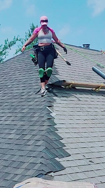 Landmark Pro shingles, 90 lb bundles