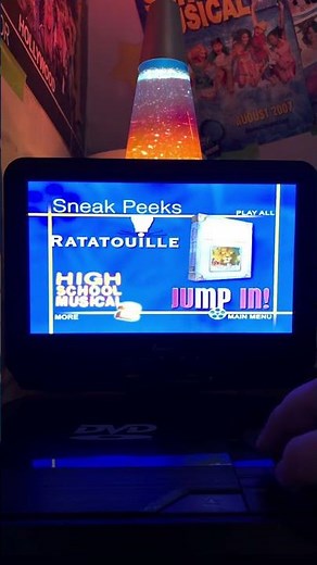 Sneak Peeks Menu from High School Musical Remix 2006 DVD (Disc 1) (4:3)