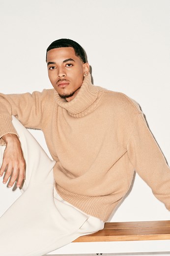 A Cashmere Sweater That Stands the Test of Time