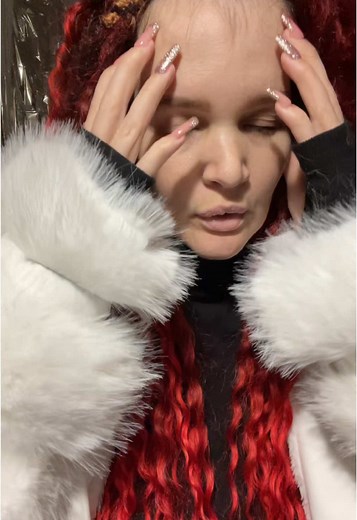 Babka Dance: The Trendy Moves of Grandmothers Today