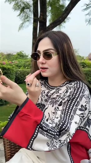 Grace Stitch on Instagram: "shop now : www.gracestitch.com [GraceStitch | FastFashion | WomensWear ] #gracestitch #pakistanifashion #shopnow #summerstyle #instadaily #newarrivals #trending"