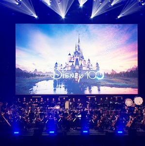 Disney en Concert est de retour fin 2024 pour une nouvelle tournée exceptionnelle ! Infos et billetterie sur http://disneyenconcert.com. | Disney