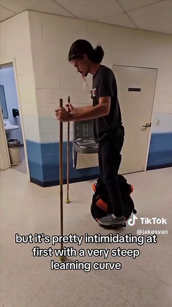 This beast is currently $800 off with their huge early blackfriday sale ending November 5th | @inmotion official #inmotion #inmotioneuc #inmotionv11y #EUC