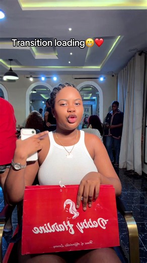 Mofe 😍❤️ I love my hair guys🥺❤️ if I tell you guys this hair is just 60k from debby hairline will you believe🥰❤️the sweet part is that there is a group where you pay 1k daily you can still pay 5k 3k once if you don’t want 1k daily or rather pay the full 60k and get your hair 😌 Send me a Dm with your number on TikTok so I add you to the group 😁❤️👍 #osebby #influencerinbenincity #influencer #wiginfluencer