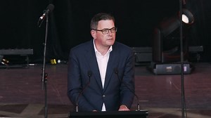 Victorian Premier Daniel Andrews apologises to Archie Roach
