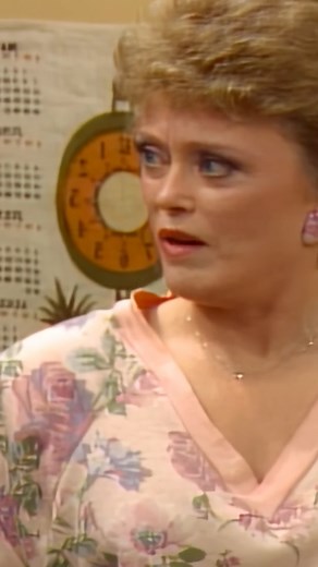 The golden girls - Stunned S01E07 Part 17 #funny #comedy #viral #usa #fyp | Mystic Reflections