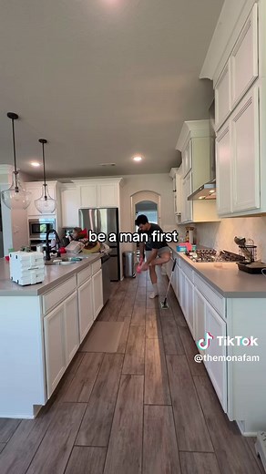 Bare minimum behavior. Real men don’t let their wife come home to a dirty house. Love me some video games, but ain’t a snow balls chance in hell I’m letting my wife come home to a stressful dirty house. #dadlife #husband
