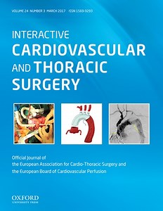 Uniportal middle lobectomy after a previous right upper lobectomy