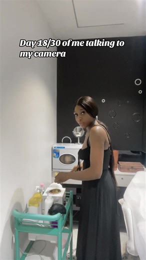 Day 18 is wax tutorial🤭 I use powder on the moist area to keep it dry✨ #fyp #30DaysChallenge #viral