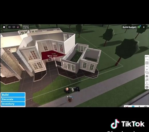 Bloxburg House Renovation: 400k Budget Build!