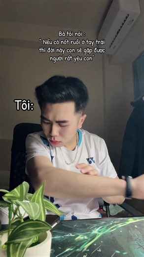 Nốt Ruồi Ở Tay Trái: Ý Nghĩa Và Dự Đoán Tình Yêu