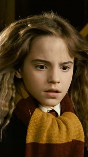 Harry catches the Golden Snitch #HarryPotter #Quidditch #HarryPotter25