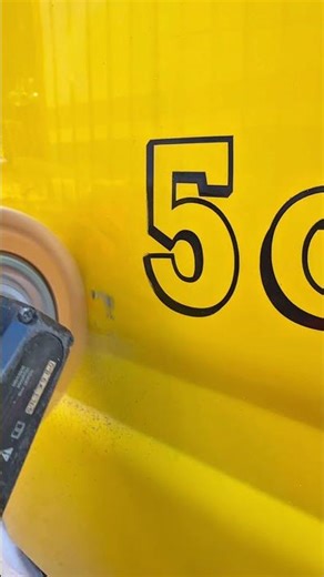 塗装を傷つけずにステッカーを剥がせます Sticker remove without paint damage# StickerRemoval#CarCare#AutoDetailing