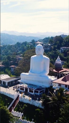 Buddha Above Kandy – A Must-See Spot in Sri Lanka 🌿🇱🇰
