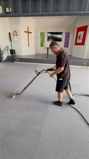 POV: You’re a carpet cleaner and these spots are about to learn a lesson 😌🧼 #schoolcleaning #clean #CarpetCleaning #cleaning #perth