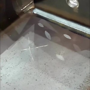 What spatter 🤷‍♂️? Our man Neil Stanford getting the absolute cleanest weld you can from his Everlast MIG Welder single pulse. Maybe your next MIG welder should be an Everlast, too? | EverlastWeldersUSA