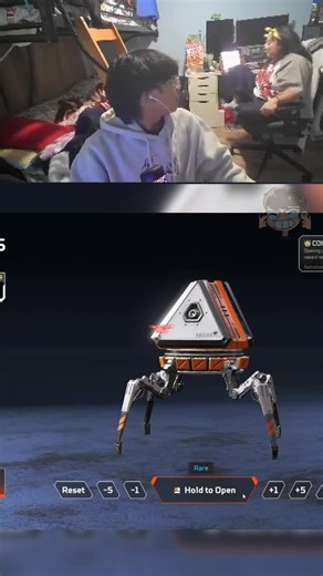 M-Jay Mendoza on Instagram: "100 Apex Packs Opening! Thank you @leileineigh for the packs 😌💙 #gaming #apexlegends #apexlegendsgame #apexlegendsclips #apex"