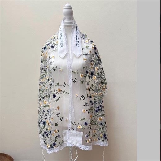 Embroidered Floral Tulle Tallit: Handmade Jewish Prayer Shawl With Matching Bag - Etsy