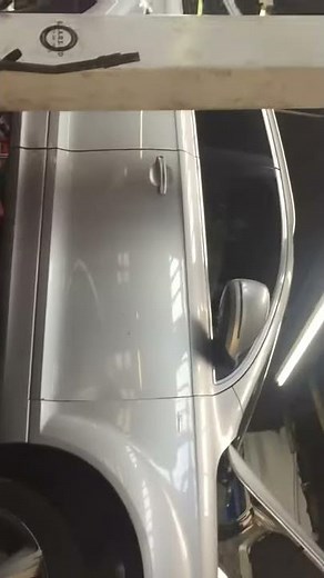 Crank shaft position sensor location Audi Q7 3.0 TDI 2008