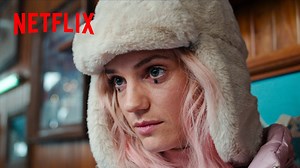 Elle enquête sur des affaires de meurtres et de disparitions non résolues à l’aide de son allié le plus redoutable : Internet. La série ANTHRACITE : le mystère de la secte des écrins, avec Hatik et Noémie Schmidt, le 10 avril. | Netflix