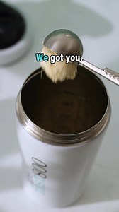 27K views | The Fast 800 Shakes are the perfect, convenient alternative to real food, keeping you full and satisfied when you're short on time. Just mix 5 level scoops with water, shake, and you're good to go! 磻⏰ Plus, you can get creative! Enjoy your shakes in delicious recipes like smoothies, pancakes, and more! 丹北 | The Fast 800 | Facebook