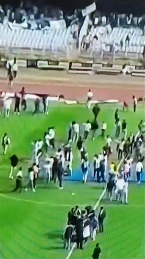 Calcuta- India- Messi llega, y se forman disturbios.