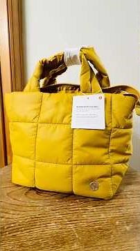 ‪@lululemon‬ Mini Grid Quilted 5L bag in Gilded Yellow unboxing