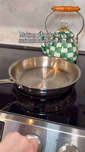 Did you know that you can make perfect pancakes on stainless steel? Simply preheat the pan, do a very light spray of oil for the first pancake, and you are good to go. The pan will be non-stick and naturally release the pancakes when they are ready! #StainlessSteel #StainlessSteelCookware #360Cookware #Cooking | 360 Cookware