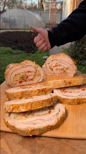 THE MOST NEW YEAR'S-FRIENDLY MEATROLL – it'll be gone FASTER than Olivier salad! (Prepared overni...