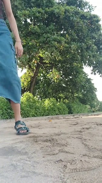 Magical Beach Date Moments